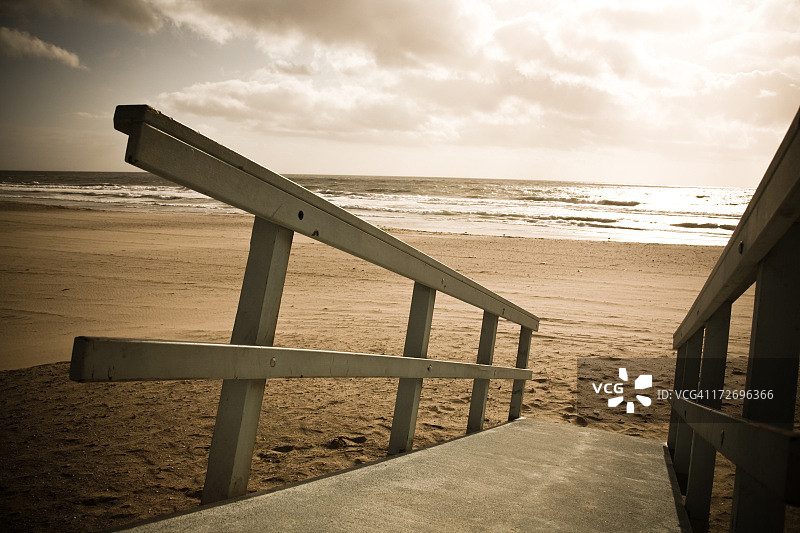 救生员塔台坡道图片素材