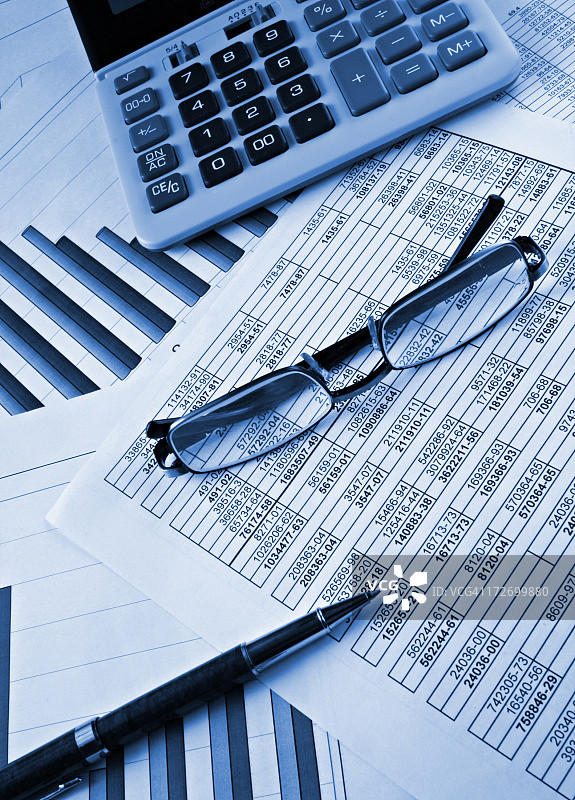 工人和会计图片素材