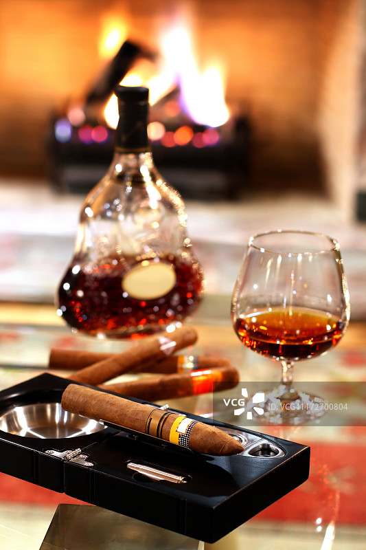 干邑与雪茄图片素材