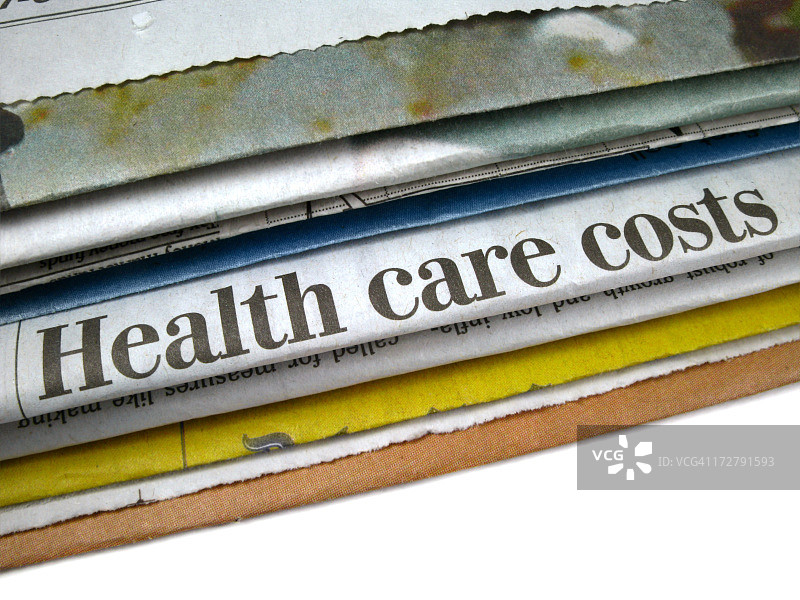 报纸头条：医疗保健费用图片素材