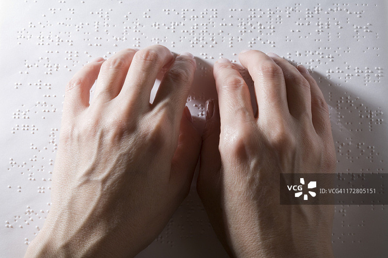 阅读盲文图片素材