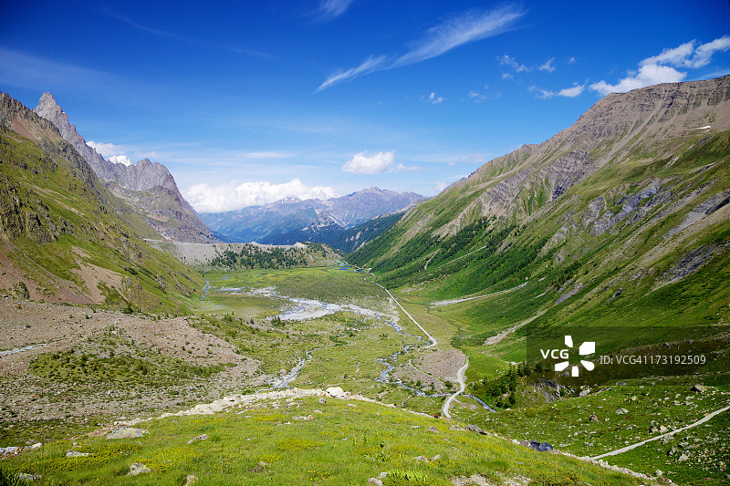 田园山谷图片素材