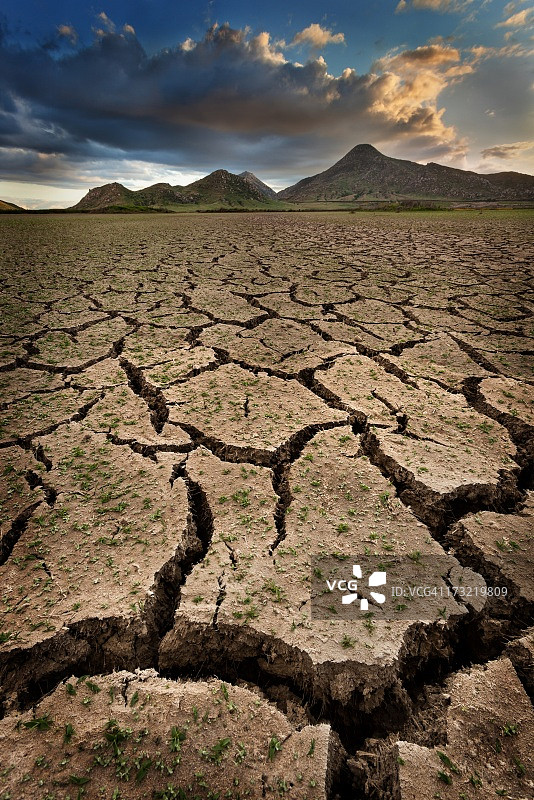 黑夜传说II图片素材