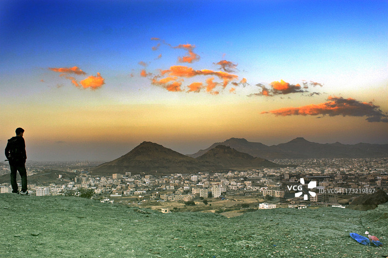 开拓视野图片素材