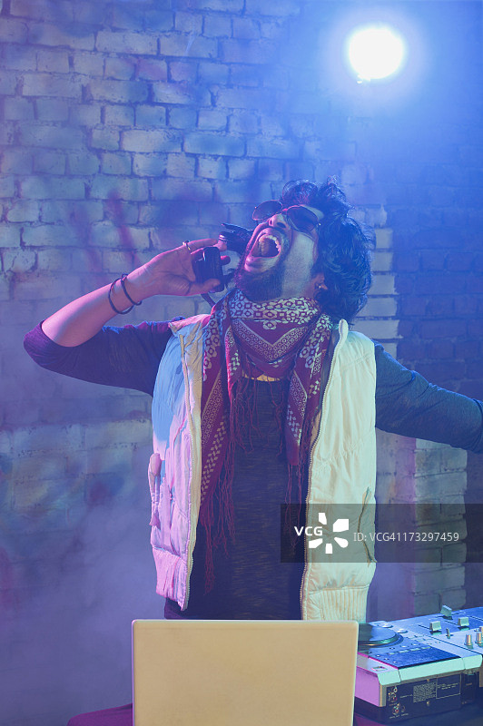 DJ播放音乐图片素材