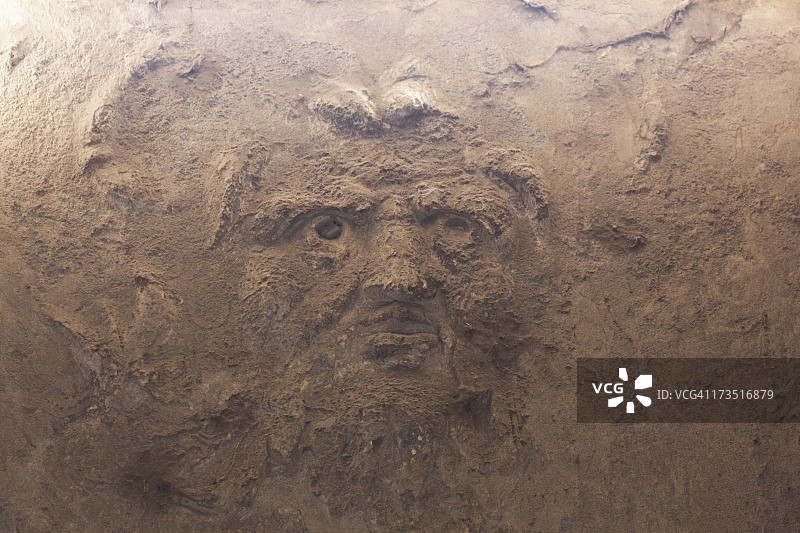 赫库兰尼姆浴场的人面雕塑图片素材