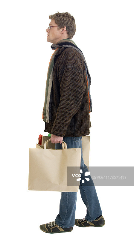 男人走在…前面图片素材