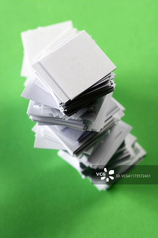 官僚主义（成堆的文件）图片素材