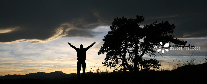 举手欢呼图片素材