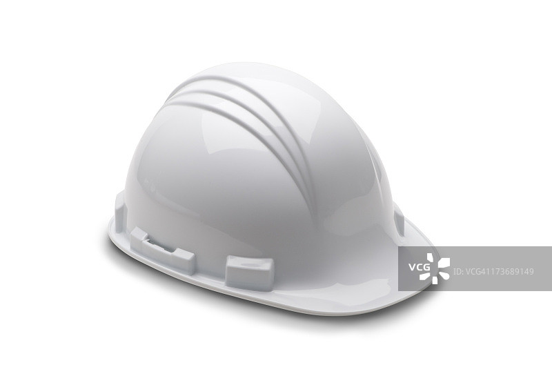 白色背景上的白色消防员头盔图片素材