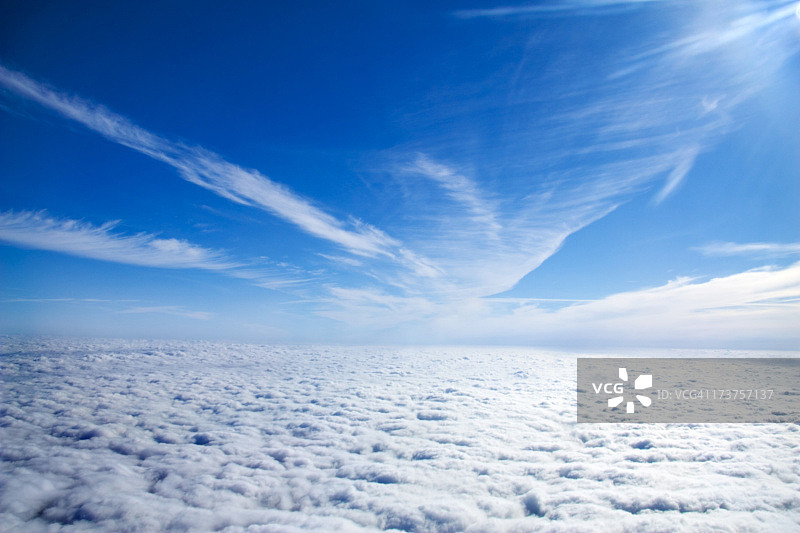 透过舷窗看到的景色图片素材