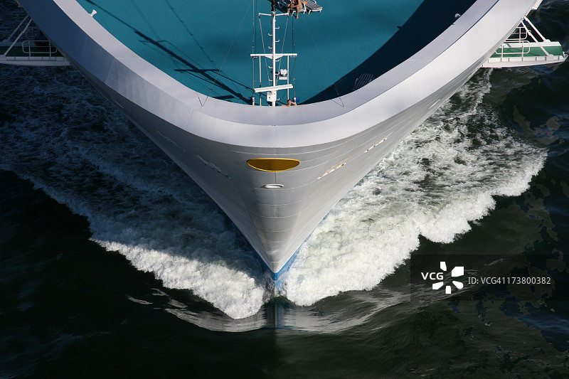 游轮船头图片素材