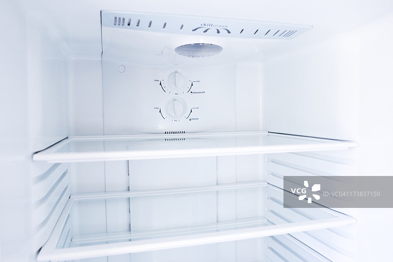 现代冰箱内部图片素材