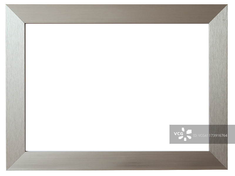 白色背景上的银色金属相框图片素材