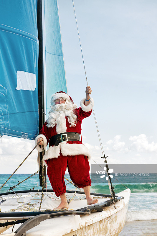 度假中的圣诞老人图片素材