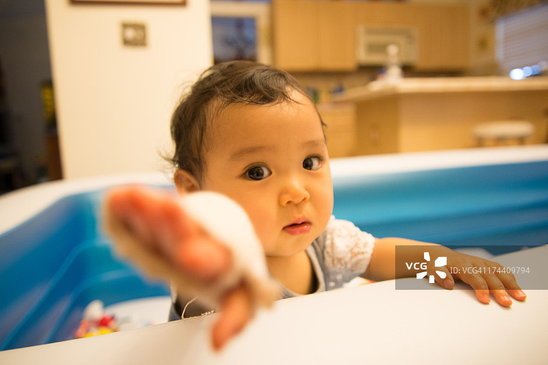 右手上的敷料图片素材