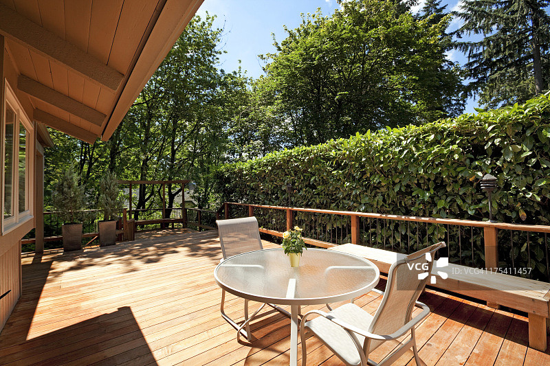 阳光后甲板图片素材