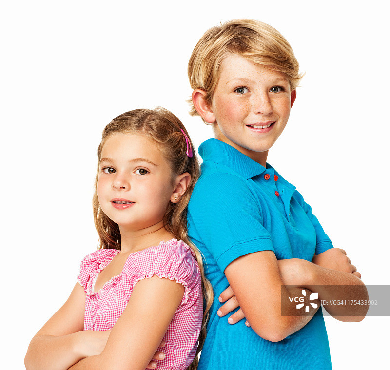 站在一起的可爱兄弟姐妹-隔离图片素材