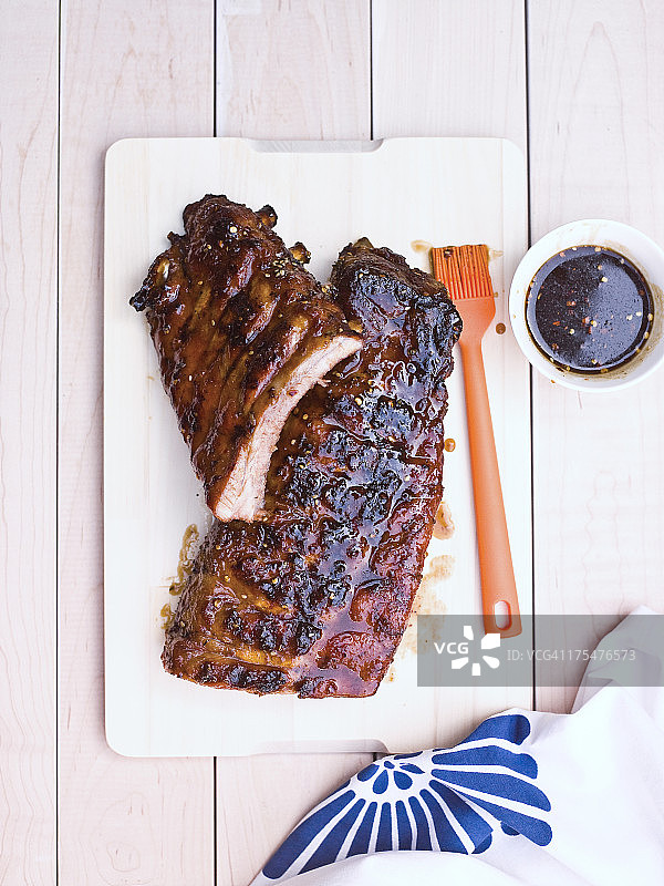 含红糖釉的猪肋排图片素材
