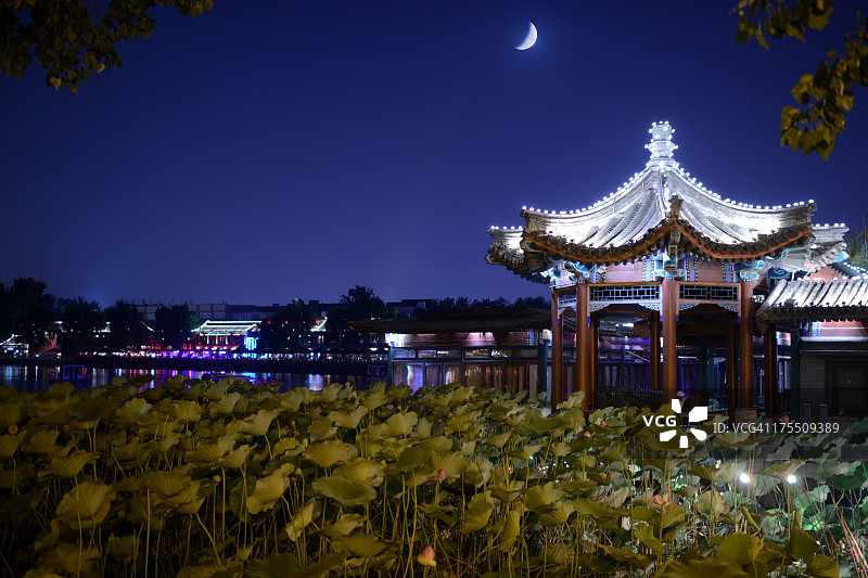 美丽的后海夜景-特大图图片素材
