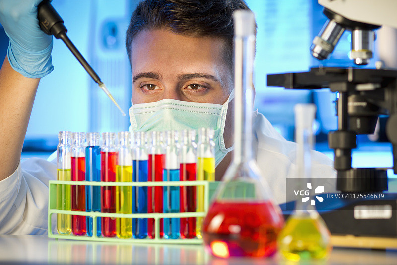实验室研究员图片素材