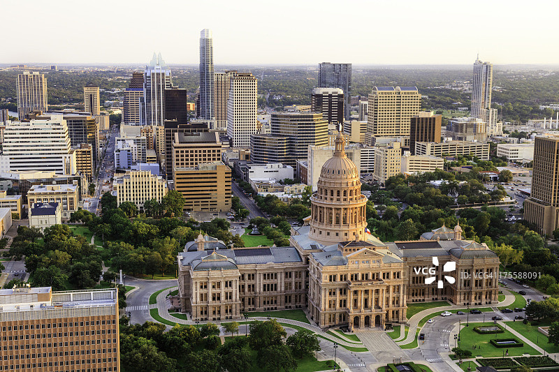 奥斯汀议会大厦日落航拍城市天际线图片素材