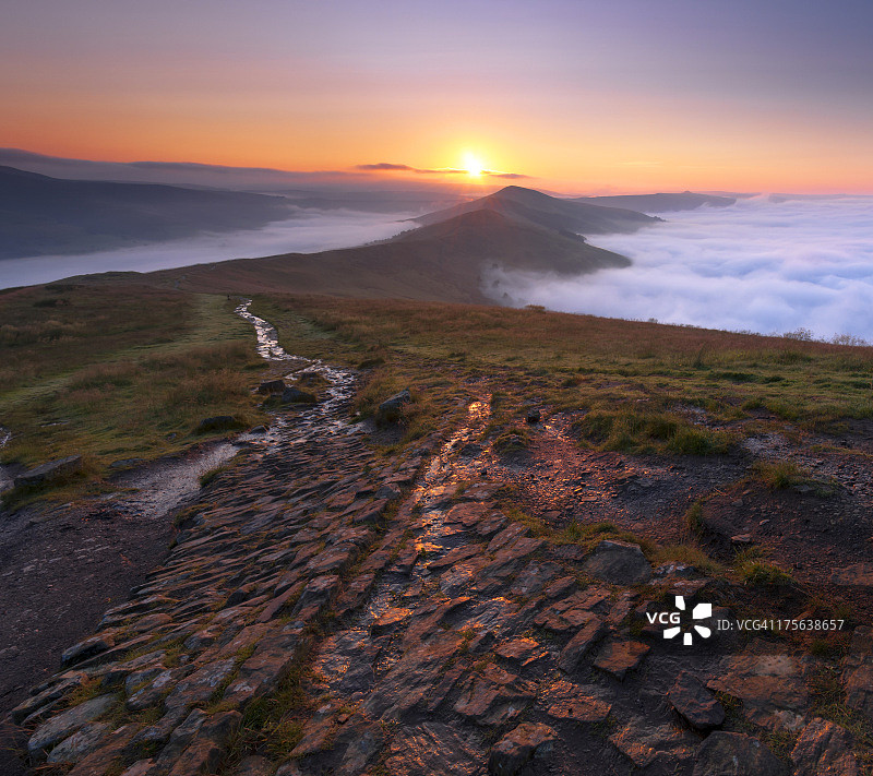 德比郡玛姆 tor 日出峰区经典图片素材