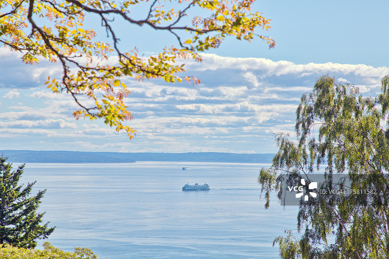 普吉特海湾的渡轮景色图片素材