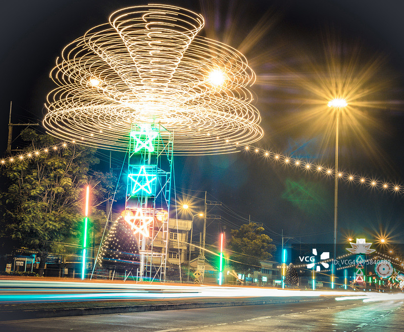 素攀武里的夜间灯光图片素材