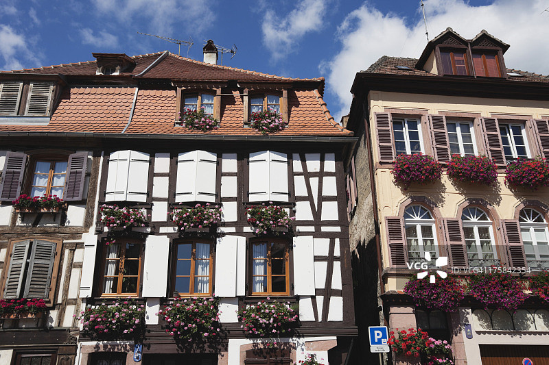 法国阿尔萨斯里博维尔的半木结构房屋景观图片素材