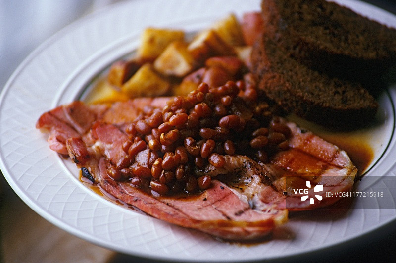 火腿和豆类图片素材