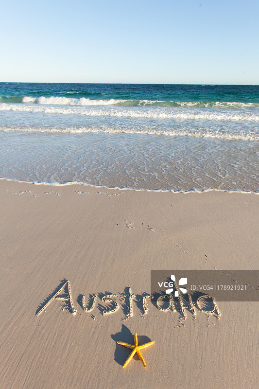 沙滩上的澳大利亚字样图片素材