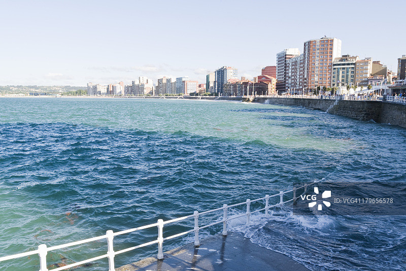 圣洛伦索海滩，希洪，阿斯图里亚斯，西班牙图片素材