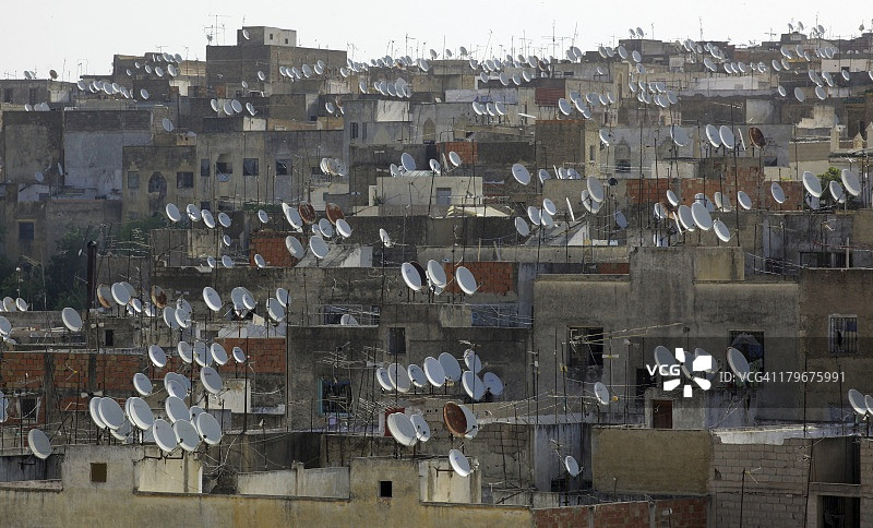 住宅区的卫星天线图片素材