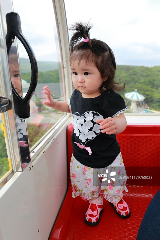 小女孩图片素材