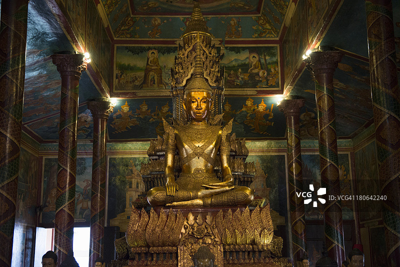 柬埔寨金边市的塔山寺内部图片素材