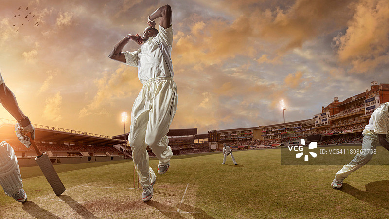 板球比赛中投球手投出快速球图片素材