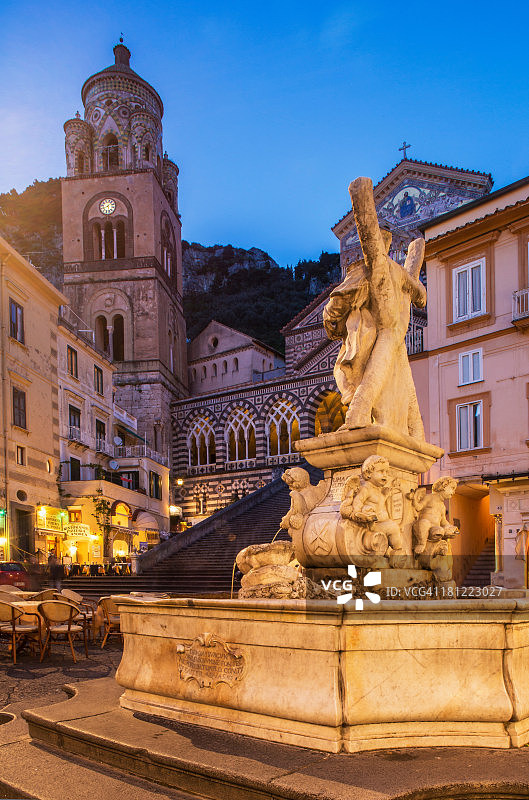 意大利坎帕尼亚阿马尔菲大教堂图片素材