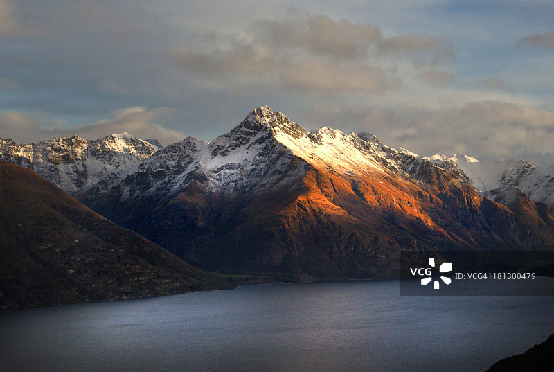 皇后镇的沃尔特峰图片素材