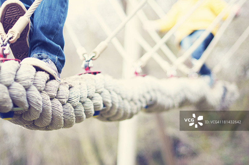 孩子们玩耍图片素材