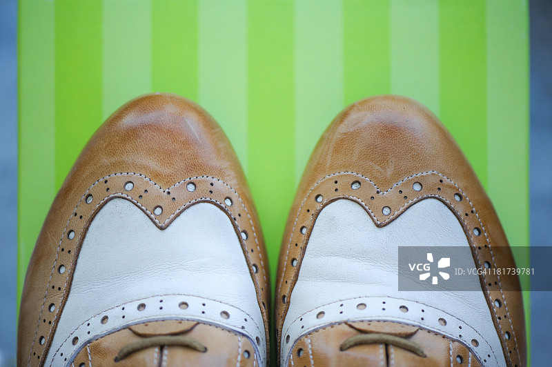 双色鞋图片素材
