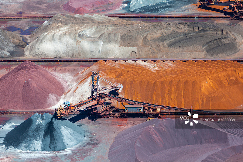 矿石和传送带航拍图片素材