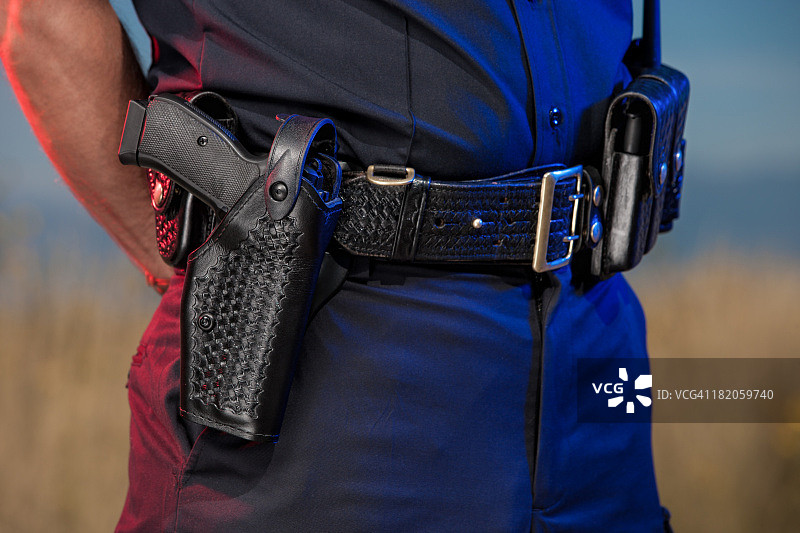 警官腰带特写图片素材