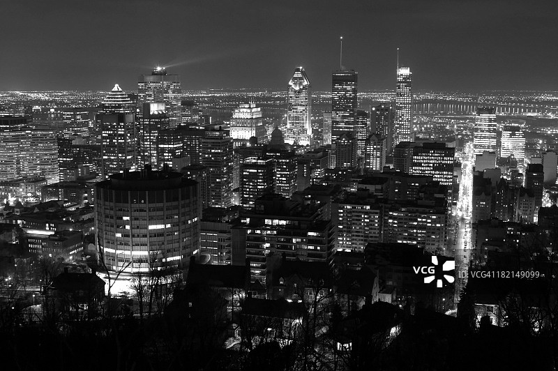 夜晚的蒙特利尔城市灯光图片素材