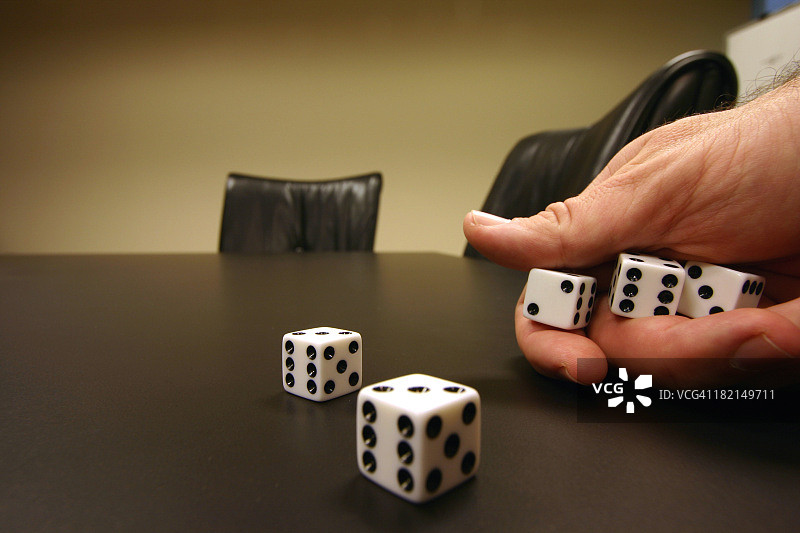 掷骰子图片素材