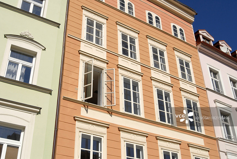 已打开的窗户图片素材