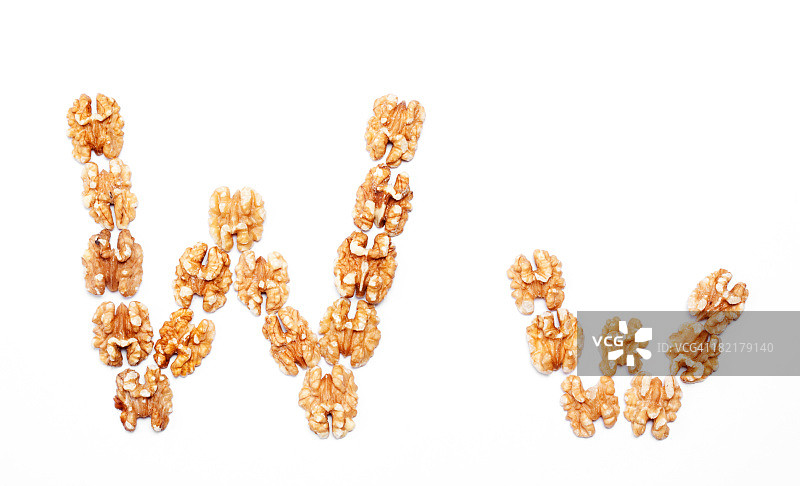字母W：健康的字母系列，核桃图片素材