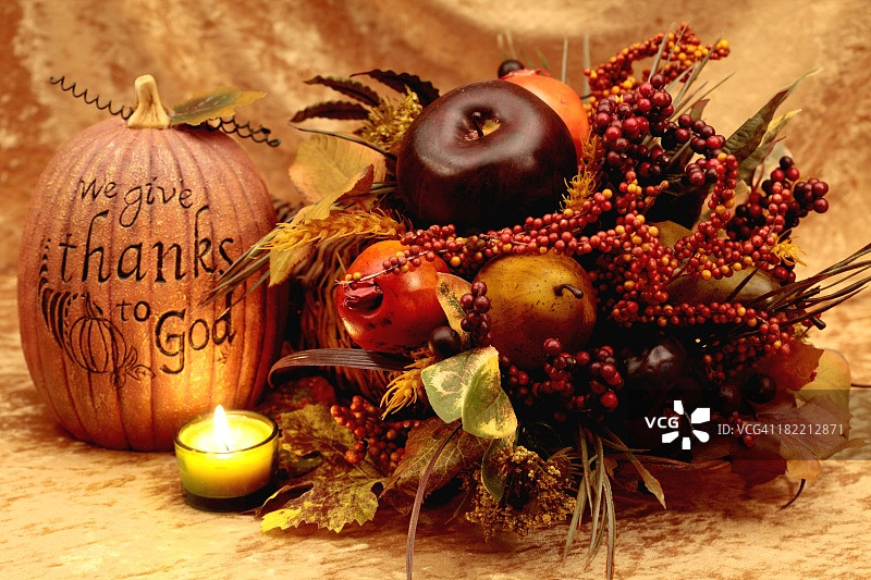节日：感谢上帝的南瓜和聚宝盆图片素材