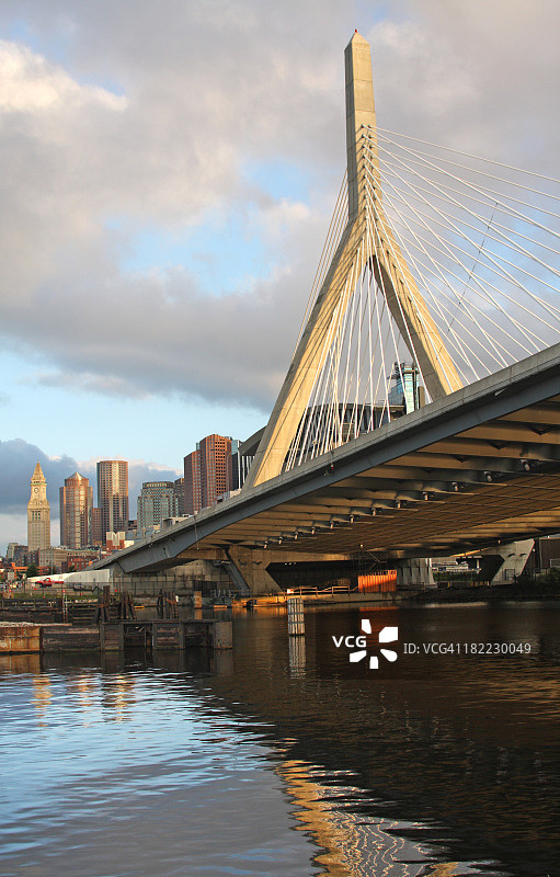 扎金邦克山大桥图片素材