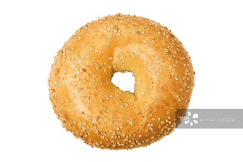 白色背景上芝麻面包圈的特写镜头图片素材